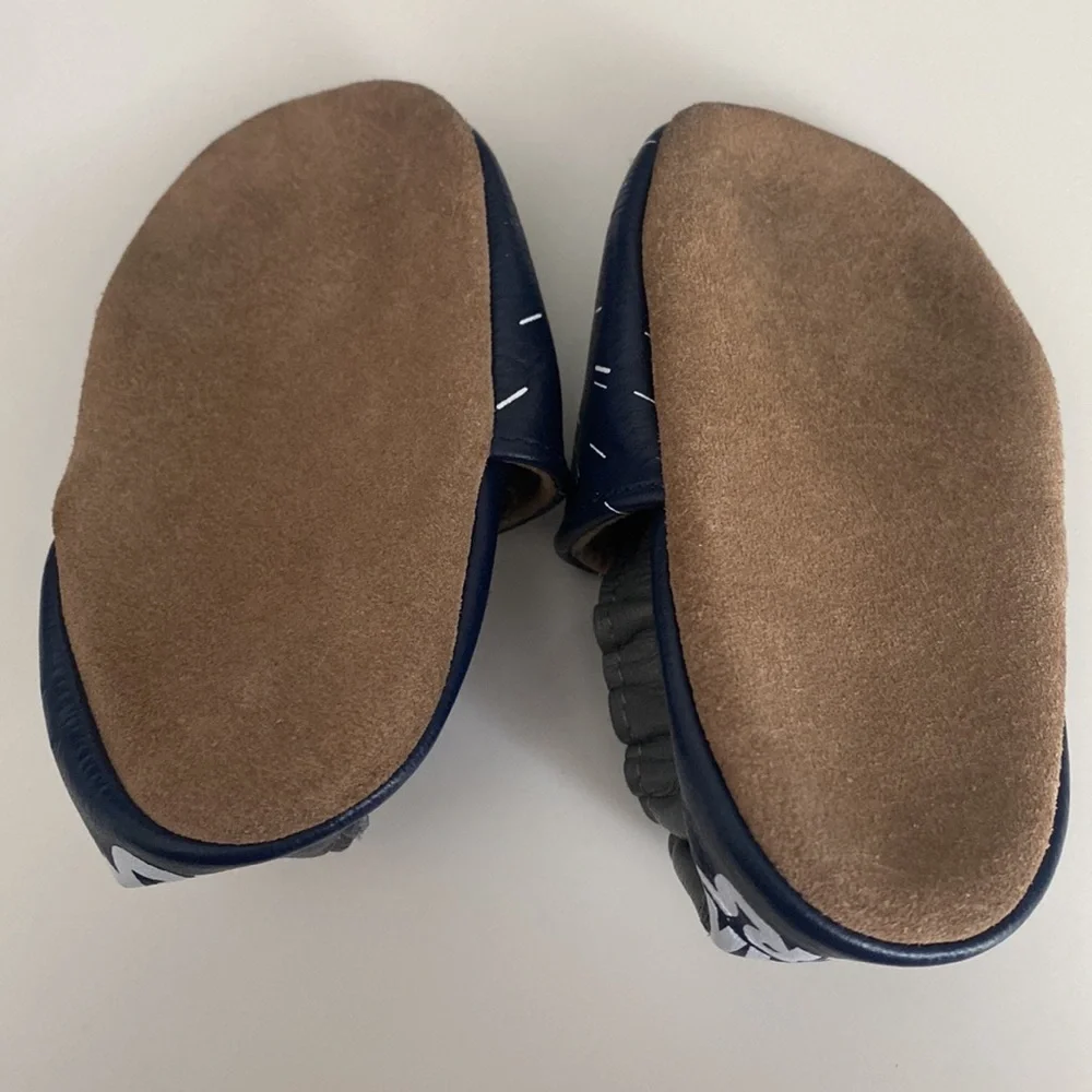 Robeez Star Wars R2-D2 Soft Sole Baby Shoes - Size 0-6 Months